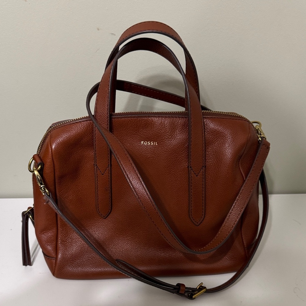 Fossil Sydney Satchel - brick red/brown color